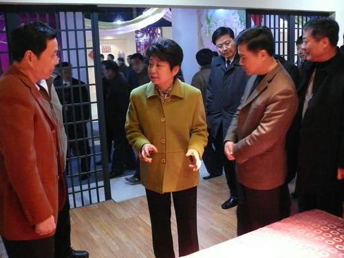 ��ʡ�L(ch��ng)�S����(l��i)�Bʯ��Ҽ����{��