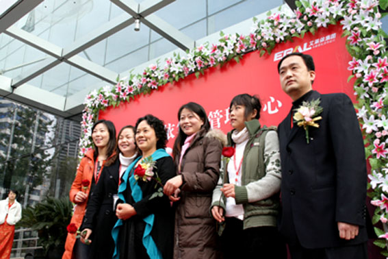 ���R���l(f��)չ�������_�A