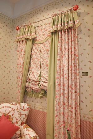 ���ڼҼ�չ����Ʒ���R���G���£�