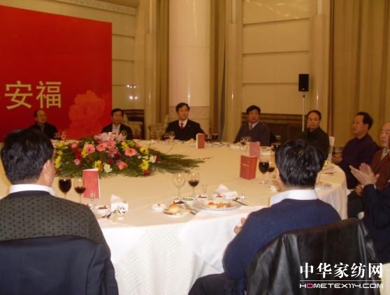 �{���Ҽ�ƽ����Ʒ����ӑ��(hu�� )�e��