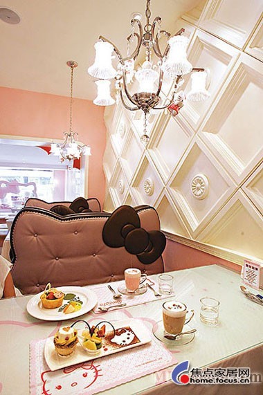 ���ɐ�(��i)��ɫHelloKitty�e��