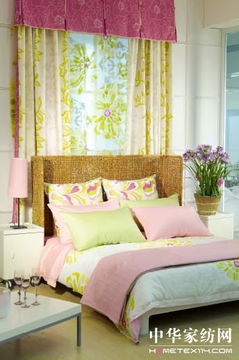 ���ڇ��H�Ҽ�չ�ăr(ji��)ֵ�w�F