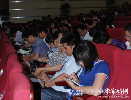 ���_�m��(j��ng)�N(xi��o)�̾�Ӣ��Ӗ��(hu�� )ʢ���e��