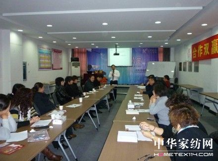 2009�Pʢ���K��Ӣ�����̴��(hu�� )�ں�¡�����_(k��i)