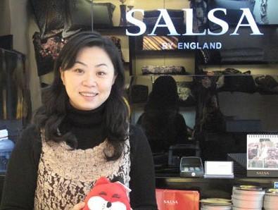 Ԭ�裺ɯ����Ʒ��đ�����A�D�L