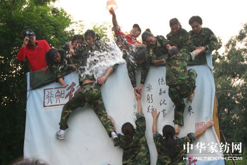 �����������۟��F�