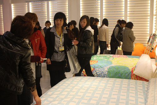 ���R����ӛ�������³��l(f��)