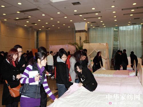 �h��(m��ng)�Ҽ�2011���ļ��a(ch��n)Ʒ�l(f��)����(hu�� )¡�����_(k��i)