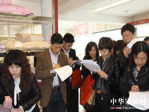 �Ϸ����2011�ﶬ��Ʒ�u����(hu�� )���_(k��i)