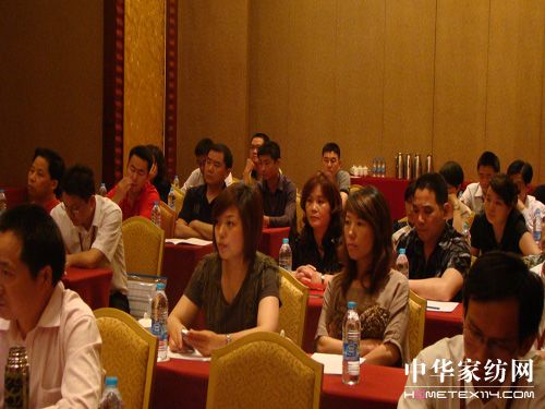 �Ϸ�����A�|�؅^��(zhu��n)��(ch��ng)���̕�(hu�� )�e�k