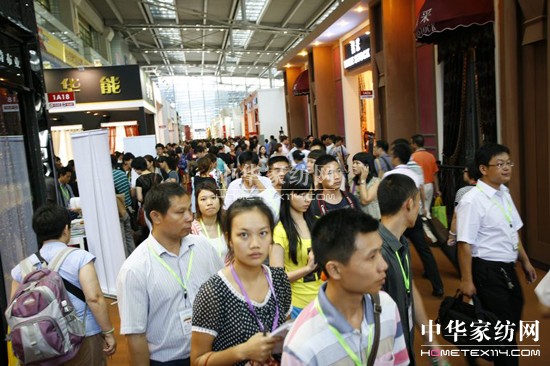 �o������չ����(j��ng)�Q���Մ