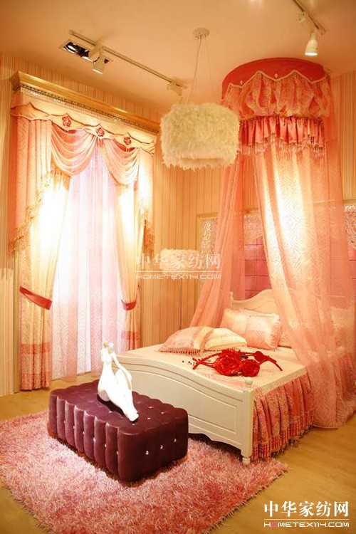 ���ڇ��H�Ҽ���ˇ�߼Ҿ��Ʒչ�[��(hu�� )