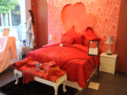 ���Ҽ���c�����^���(h��)���鼆�zӰ����