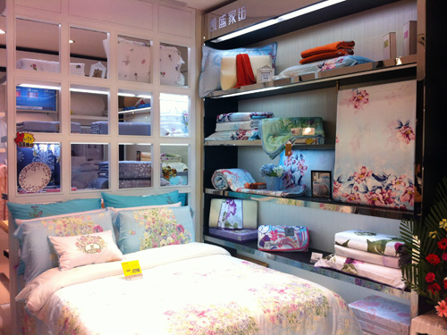 �Pʢ�Ҽ��M(j��n)�v�x��Ʒ�ƽ�