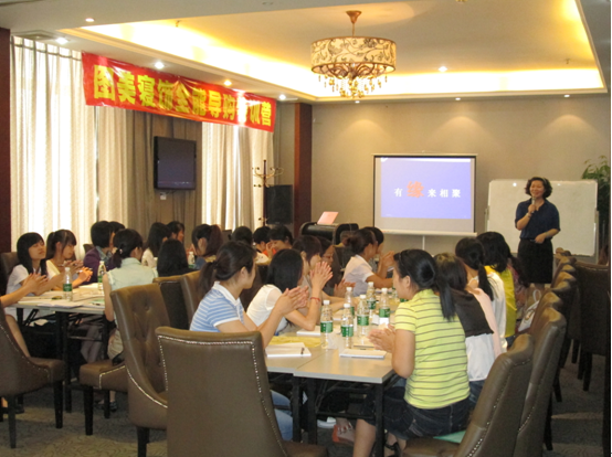 圖美寢飾2012第一期全能導購培訓順利開(kāi)營(yíng)