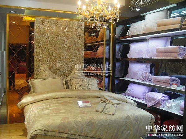 ���m�Ҽ��Ĵ�ǰ�h��(zhu��n)�u(m��i)���_(k��i)�I(y��)�I(y��)��(j��)һ·�h�t