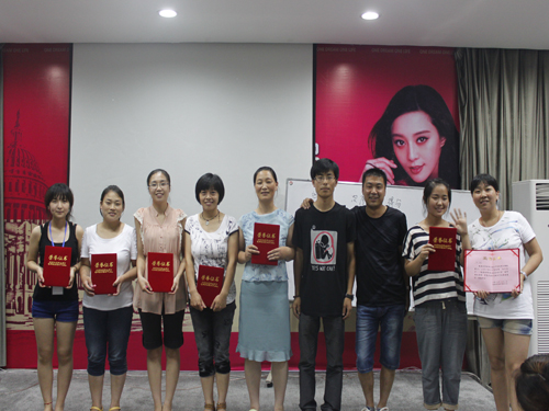 �Pʢ�Ҽ�2012�ﶬ��Ʒ��Ӗ��(hu�� )�A�M(m��n)�ɹ�