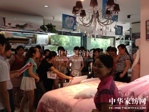 �Pʢ�Ҽ�2012���L(ch��ng)��Ӗ��(hu�� )���(y��ng)վ�A�M(m��n)�ɹ�