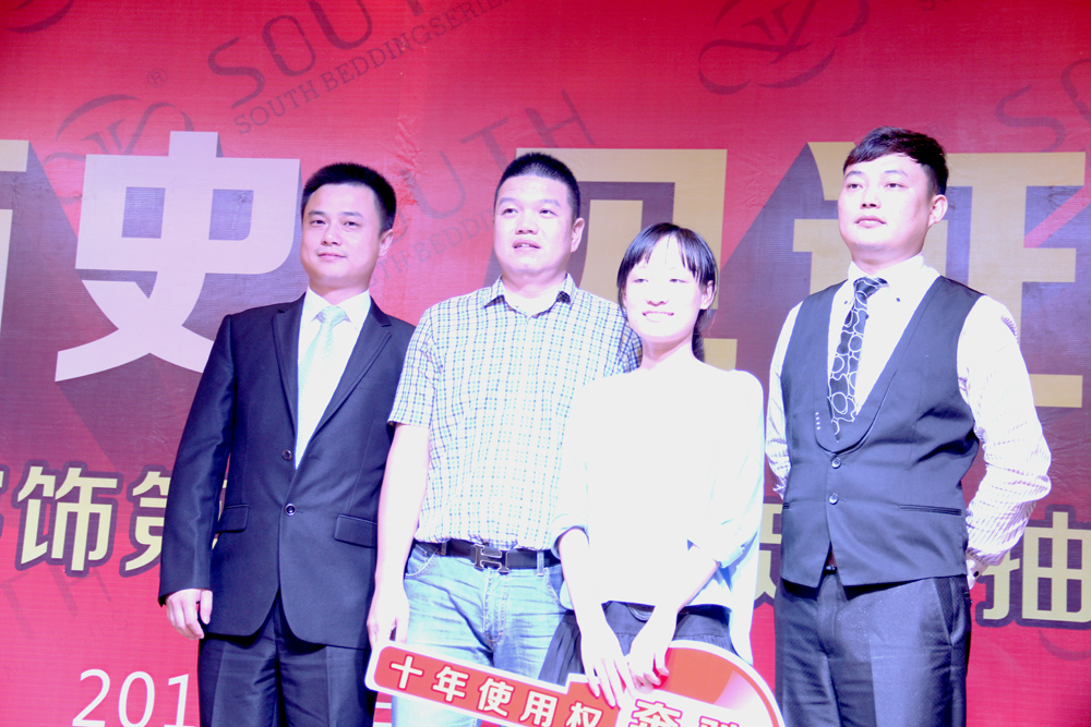 �Ϸ������70��(li��n)��(d��ng)���N(xi��o)�ɿ�(j��)�Ȼ