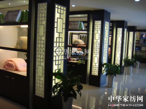 �K�ݽz�����Ҽ��T(m��n)��չʾ