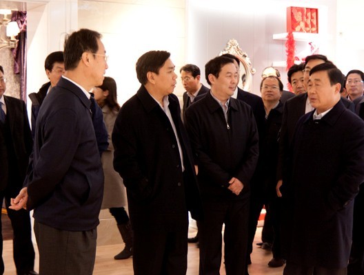 ���Ұl(f��)��ί�������쑗ƽ�������{��