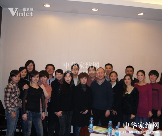 ���_�m��ֱ�I(y��ng)��˾��Ӣ�T(m��n)��pkِ�e��