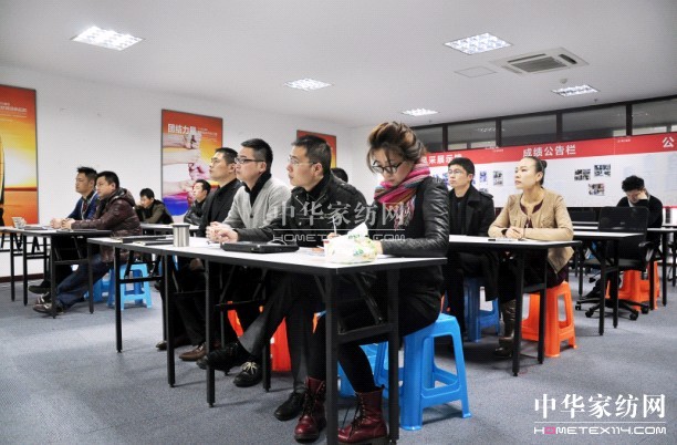 �Ϸ���I(y��ng)�N(xi��o)ϵ�y�����(hu�� )��Ļ