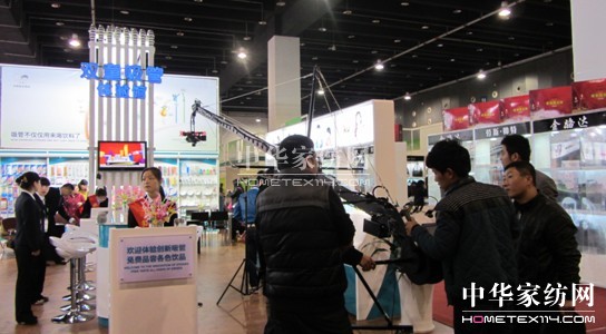 �ڰˌ��x��������(hu�� )�a(ch��n)Ʒ�·f