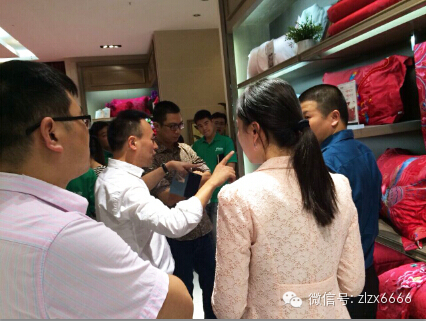 聚·力突破-紫羅蘭家紡十月培訓會(huì )