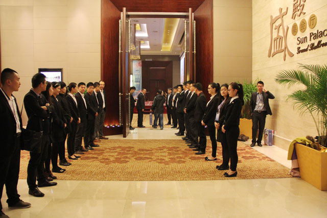 ���_�Ҽ�2015��������Ʒ�l(f��)����(hu�� )����ͨ�`����