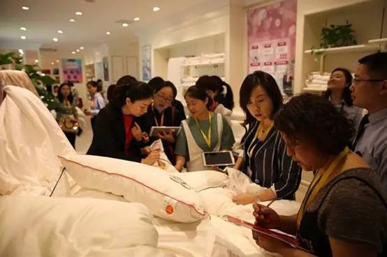 �Pʢ�Ҽ�����(��i)�����E��2017�ﶬ��Ʒ�l(f��)����(hu�� )�A�M(m��n)�Y�����sҫ35����