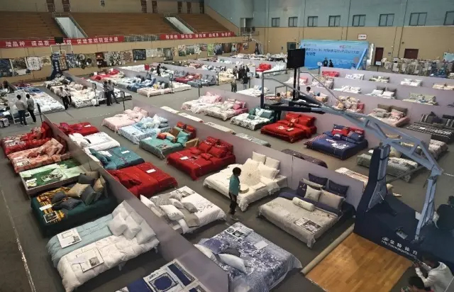 Ҹζϯͨ300Ҽa(chn)ƷŮ