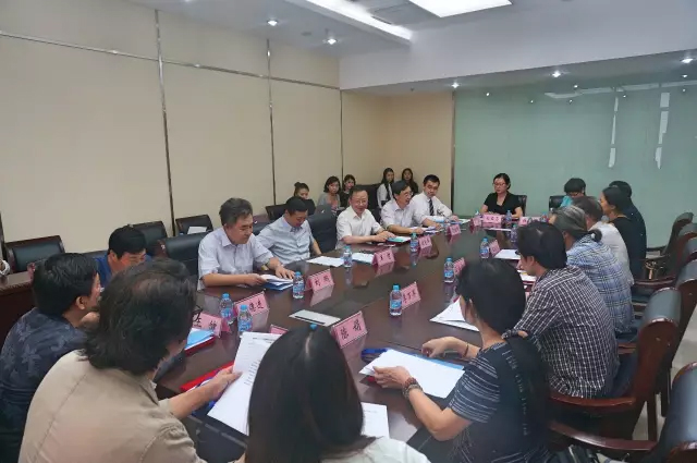 Ҹζϯͨ300Ҽa(chn)ƷŮ