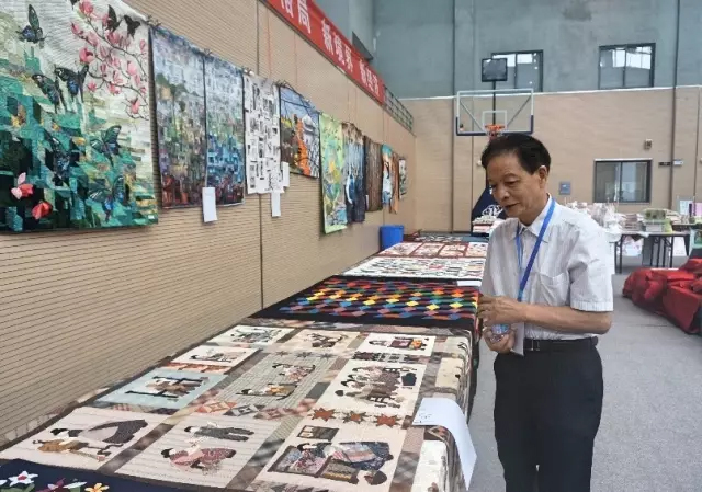 Ҹζϯͨ300Ҽa(chn)ƷŮ