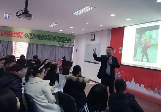 PʢҼӢӖ(hu )2018ƷӖ(hu )ի@M(mn)M(mn)