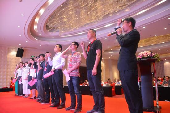 ӢI(lng)a(chn)I(y)(chung  )(dng)r(ji)ֵh˹˶•2018ЇҼҾӮa(chn)I(y)l(f)չ߷Փ