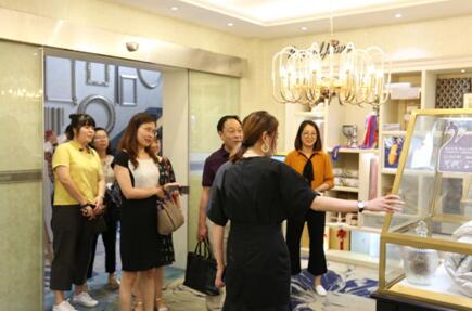 ƥR޴Ʒ㽭족Fw˜ƶ(dng)ӑ(hu )ڲҼ_(ki)