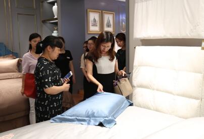 ƥR޴Ʒ㽭족Fw˜ƶ(dng)ӑ(hu )ڲҼ_(ki)