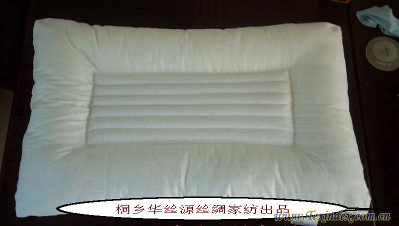 保健枕 規格48*73 用途枕頭 成份幼齡蠶砂\植物棉